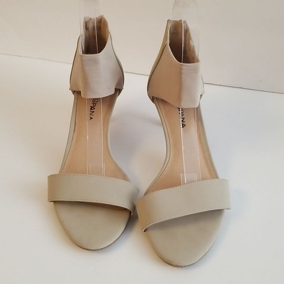 Beige heels with ankle strap Clearance